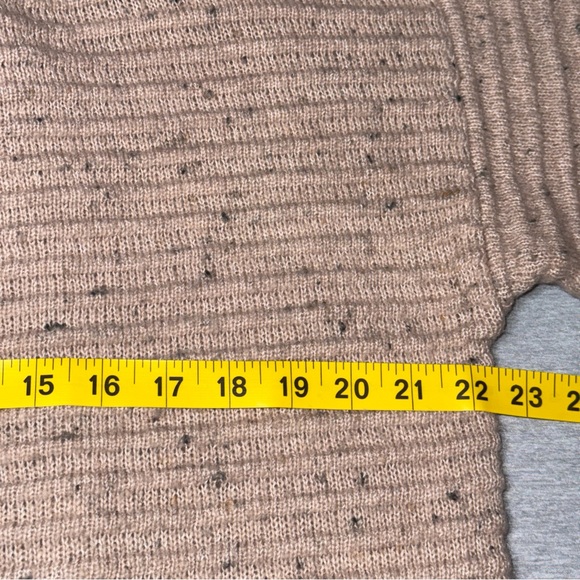 Cozy Speckled Turtleneck Sweater - Picture 7 of 9